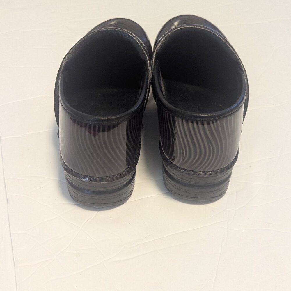 Dansko Xp Stripe Clog Patent Zebra Waves Scandi G… - image 7